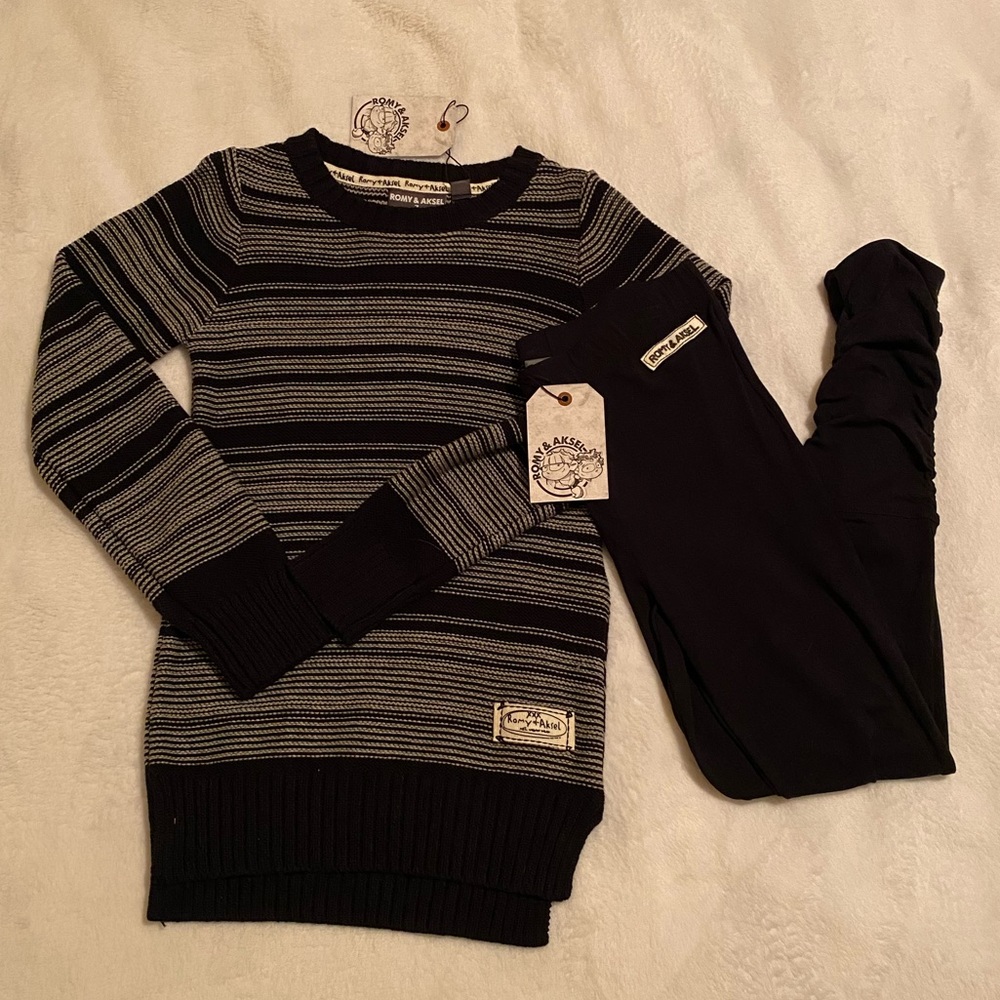 Girl’s Fashionable Knit Sweater & Leggings set